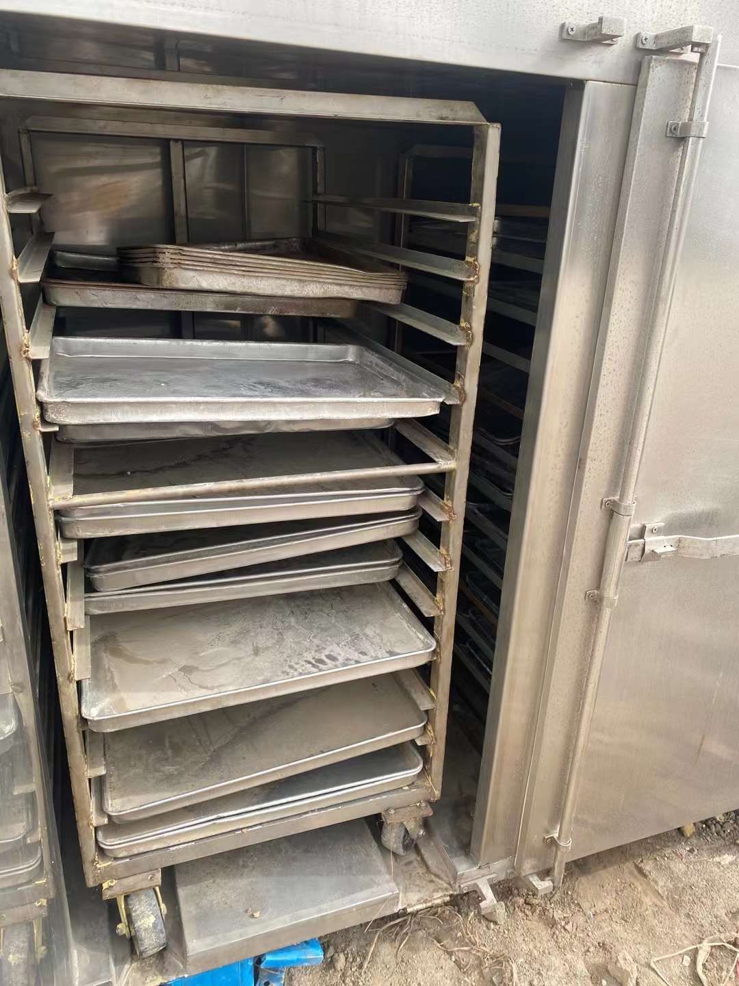 轉讓二手熱風烘箱 一臺兩門兩車電加熱熱風循環(huán)烘箱