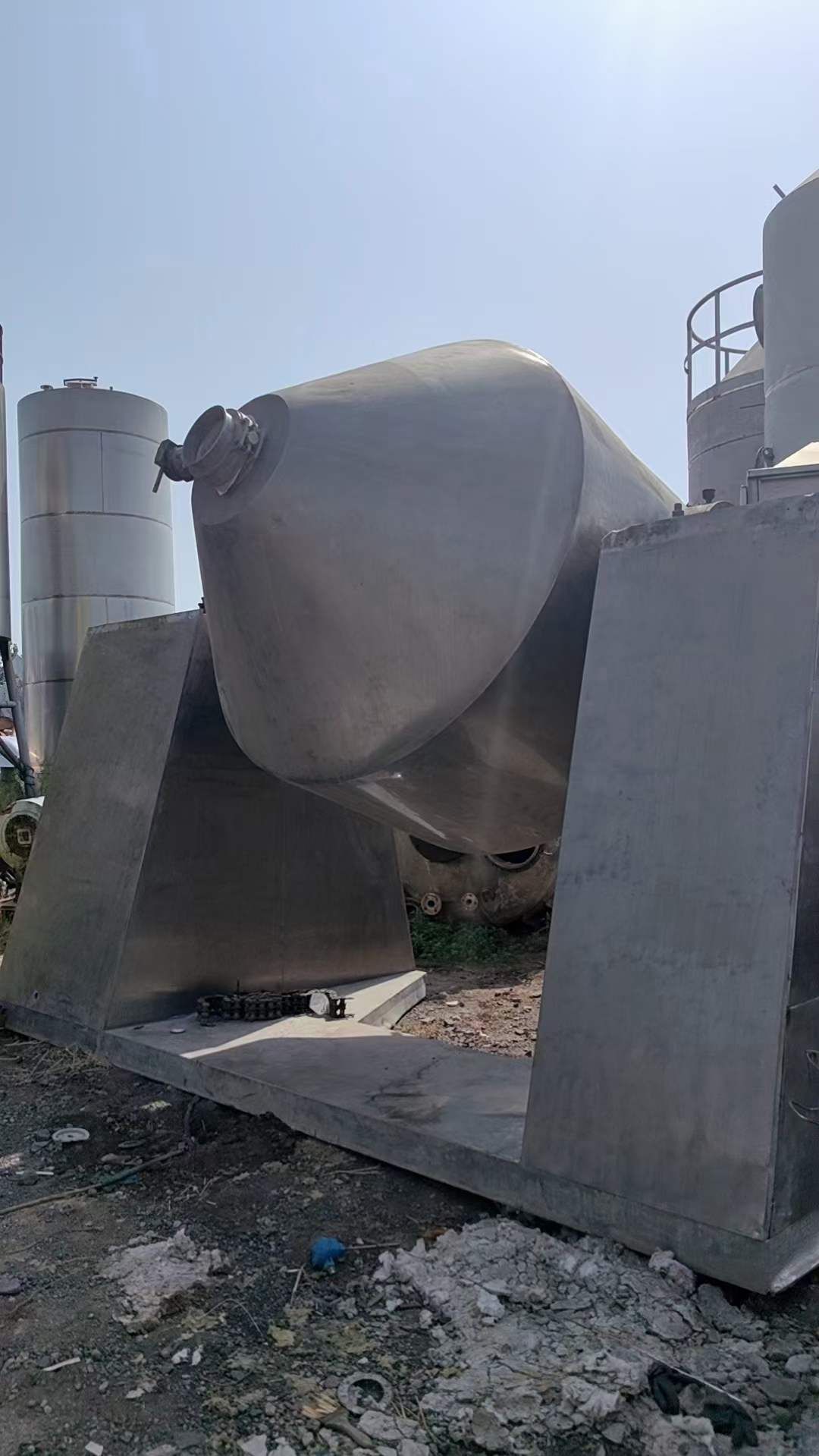 轉(zhuǎn)讓二手雙錐干燥機(jī) 一臺(tái)5000L不銹鋼雙錐回轉(zhuǎn)真空干燥機(jī)