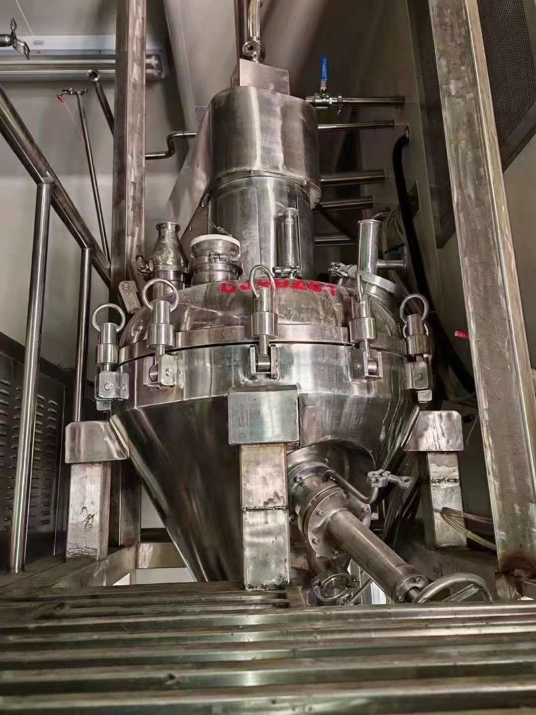 轉(zhuǎn)讓二手實(shí)驗(yàn)型單錐干燥機(jī) 一臺(tái)100L316L材質(zhì)溫州亞光單錐干燥機(jī)