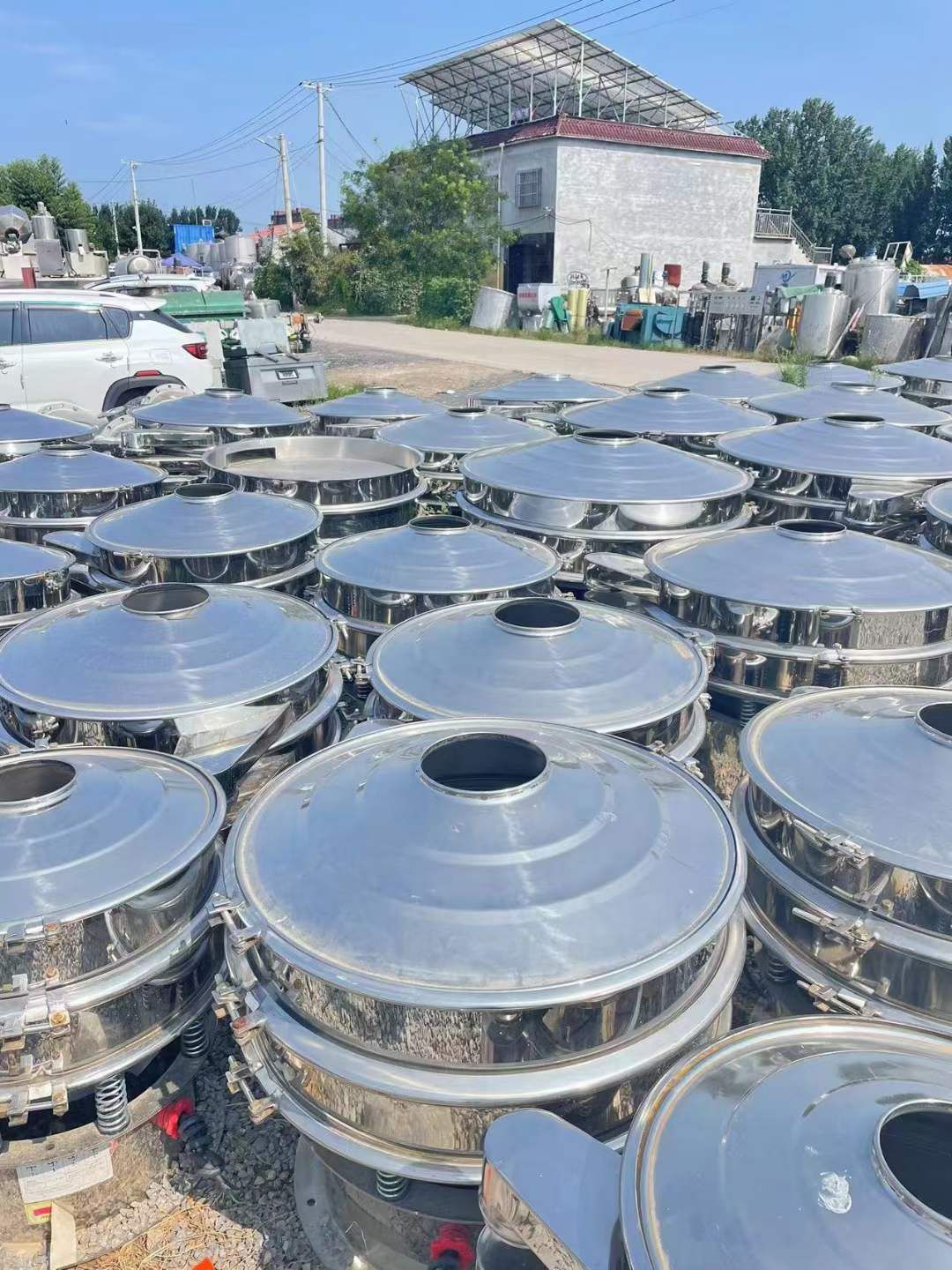 轉(zhuǎn)讓二手圓形振動篩 直徑50-80-1米三層全不銹鋼振動篩