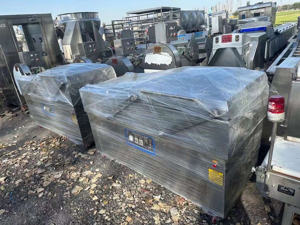 轉(zhuǎn)讓二手真空包裝機(jī) 三臺(tái)800型雙室凹槽真空包裝機(jī)