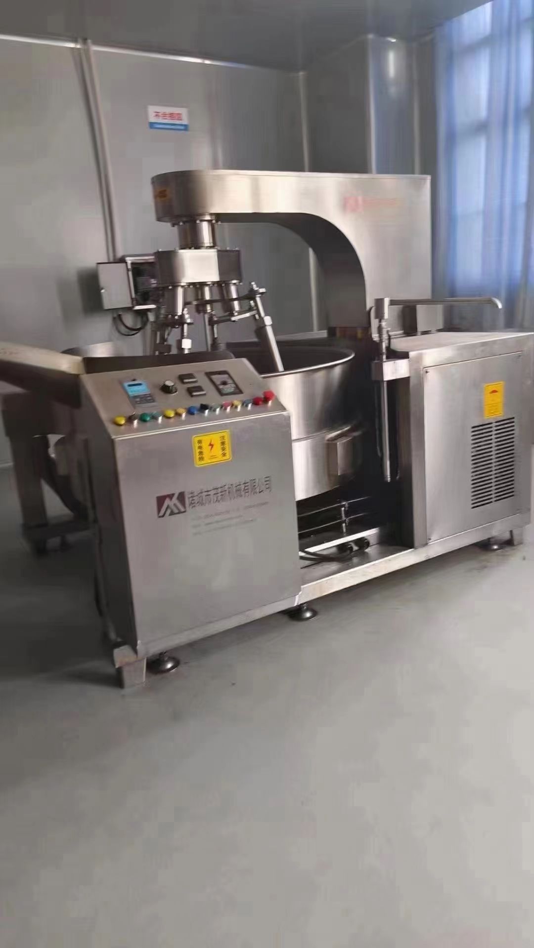 轉(zhuǎn)讓二手行星炒鍋 四臺容積850L電磁加熱全自動行星炒鍋