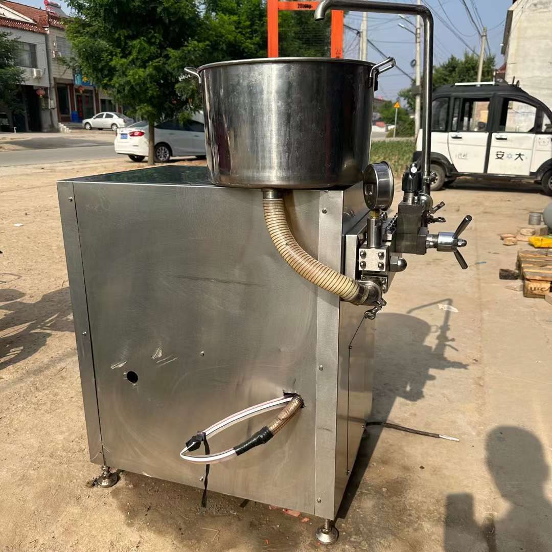 轉(zhuǎn)讓二手均質(zhì)機(jī) 一臺(tái)實(shí)驗(yàn)型300L25公斤壓力均質(zhì)機(jī)