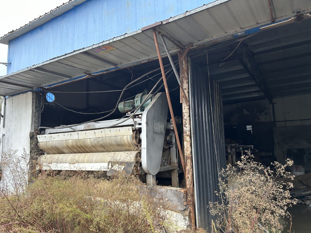 轉(zhuǎn)讓二手帶式壓濾機 一套帶寬3米X13米廣州綠豐帶式壓濾機