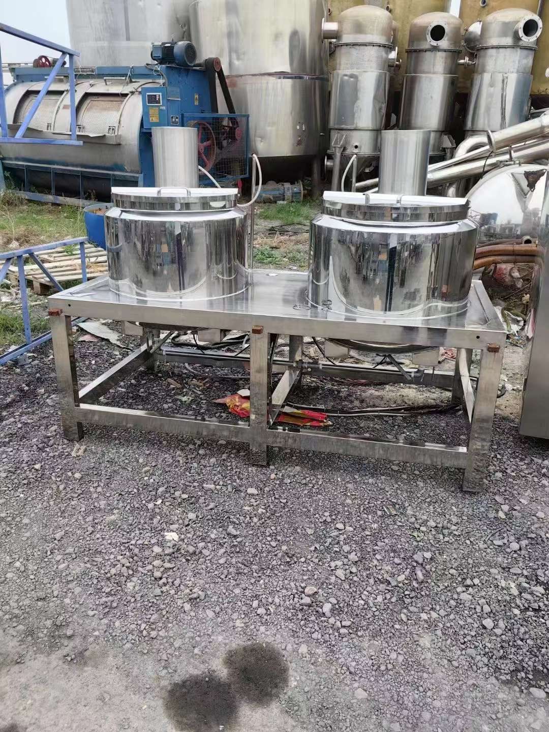 轉(zhuǎn)讓二手真空乳化機(jī) 一套250L真空均質(zhì)乳化機(jī) 帶水鍋油鍋