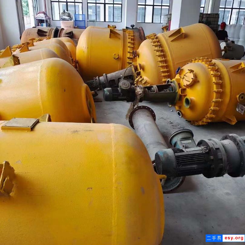 轉(zhuǎn)讓二手搪瓷反應(yīng)釜 500L-1000L20余臺(tái)反應(yīng)釜