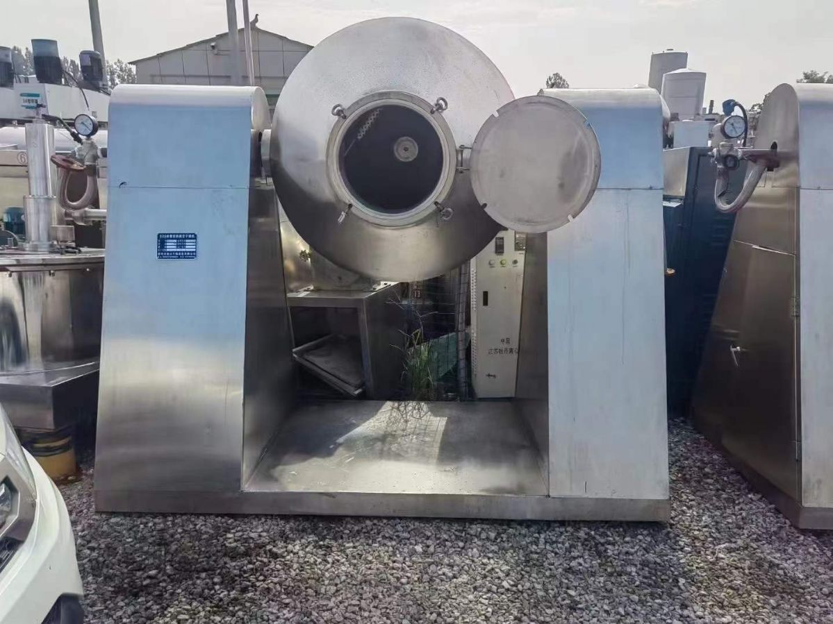 轉(zhuǎn)讓二手雙錐干燥機(jī) 兩臺容積500L不銹鋼雙錐干燥機(jī)