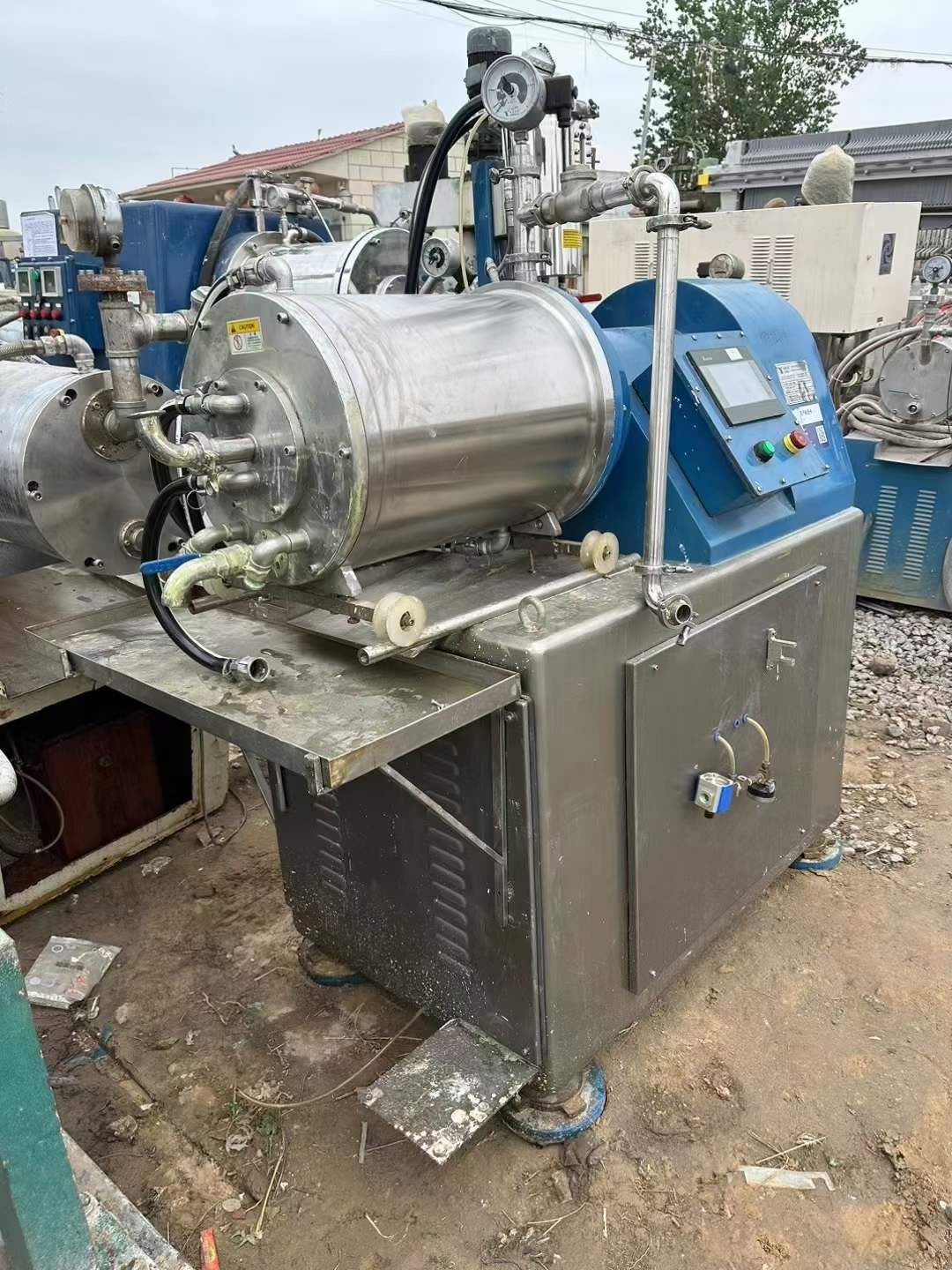 轉(zhuǎn)讓二手臥式砂磨機(jī) 一臺80L臥式陶瓷納米砂磨機(jī)