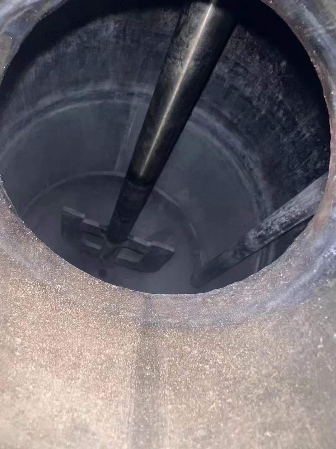 轉(zhuǎn)讓二手鈦材反應(yīng)釜 一臺容積100L雙端面機封全鈦材反應(yīng)釜