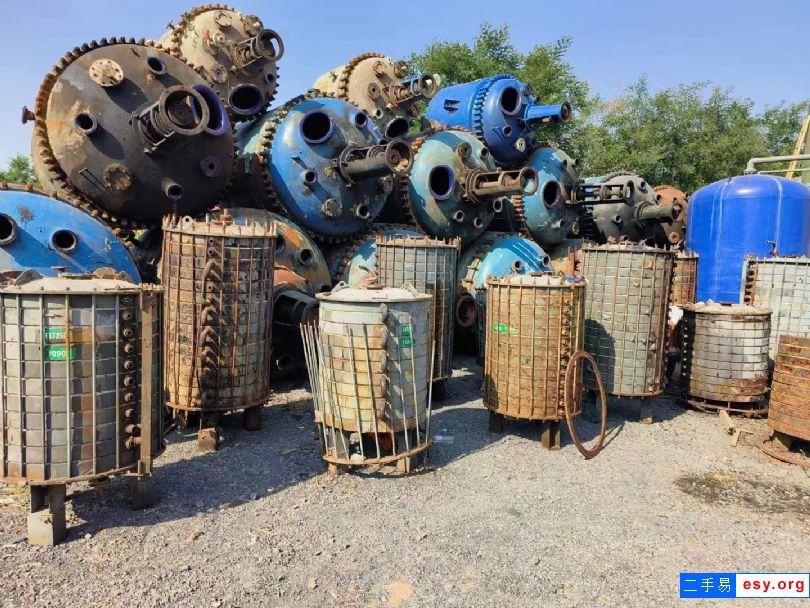 轉(zhuǎn)讓二手搪瓷片冷凝器 10-15平方搪瓷冷凝器