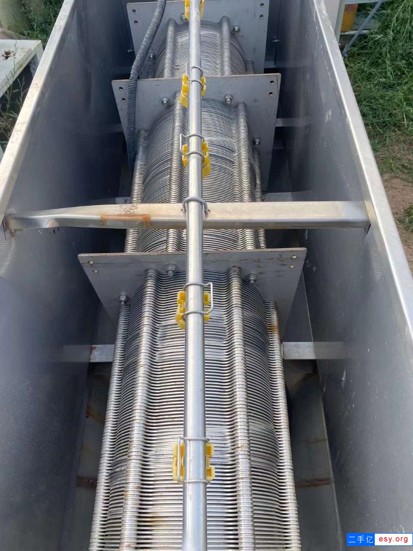 出售二手污泥脫水機(jī) 一臺(tái)301型疊螺污泥脫水機(jī)