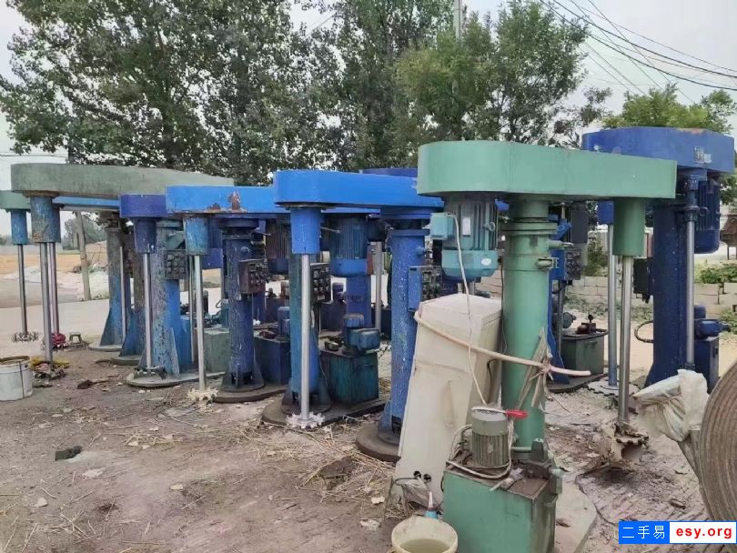 轉(zhuǎn)讓二手高速分散機(jī) 10臺(tái)37千瓦變頻分散機(jī)