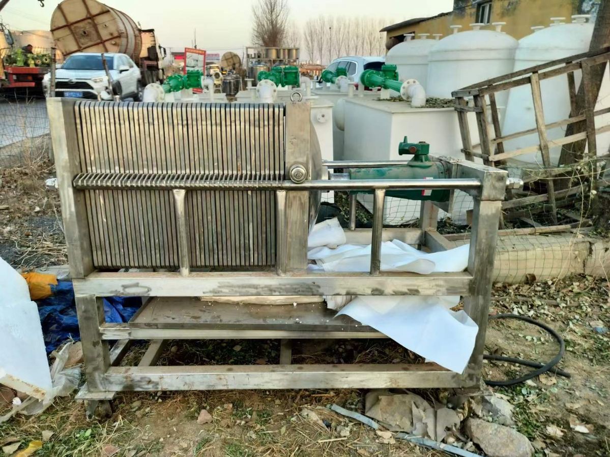 轉(zhuǎn)讓二手板框壓濾機 一臺13平方全不銹鋼板框式壓濾機