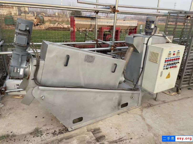 轉(zhuǎn)讓二手疊螺脫水機(jī) 一臺(tái)301型污泥脫水機(jī)
