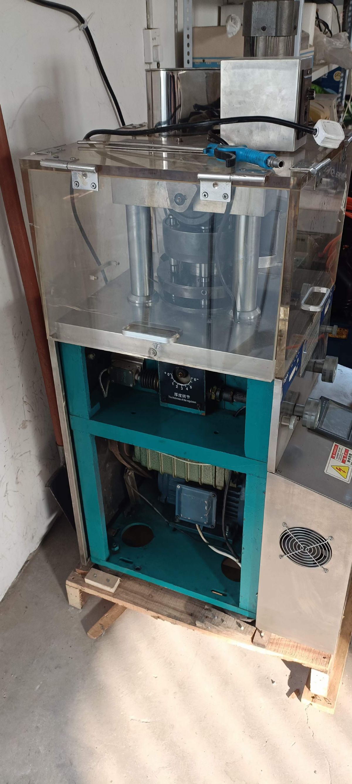 轉讓二手實驗型壓片機 一臺5沖強制下料高速壓片機