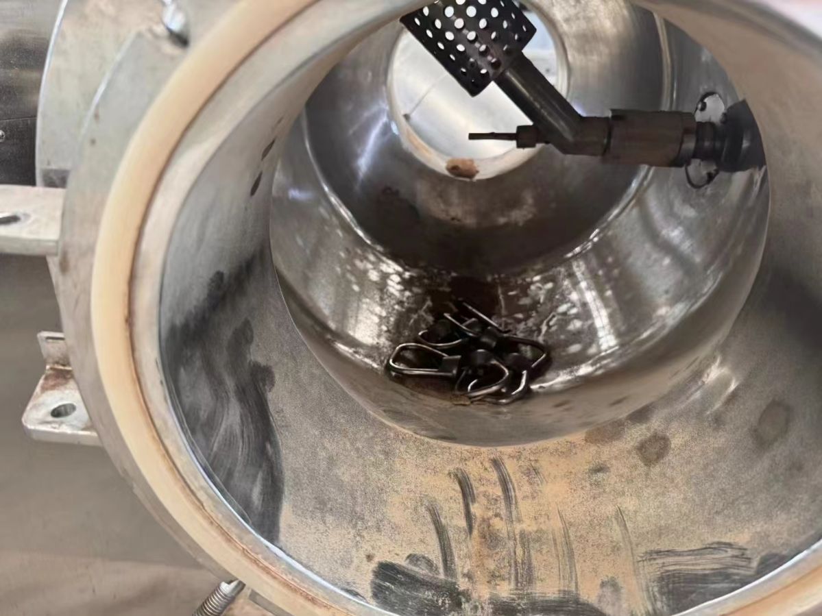 轉(zhuǎn)讓二手雙錐干燥機(jī) 容積100L-200L江蘇瑰寶產(chǎn)不銹鋼雙錐回轉(zhuǎn)干燥