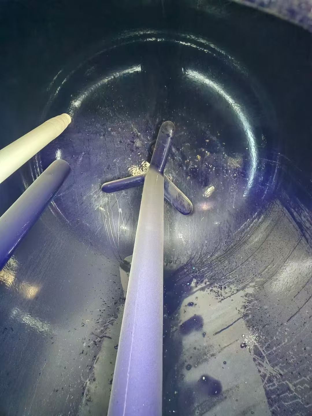 轉(zhuǎn)讓二手搪瓷反應釜 三臺容積3立方搪瓷高壓反應釜