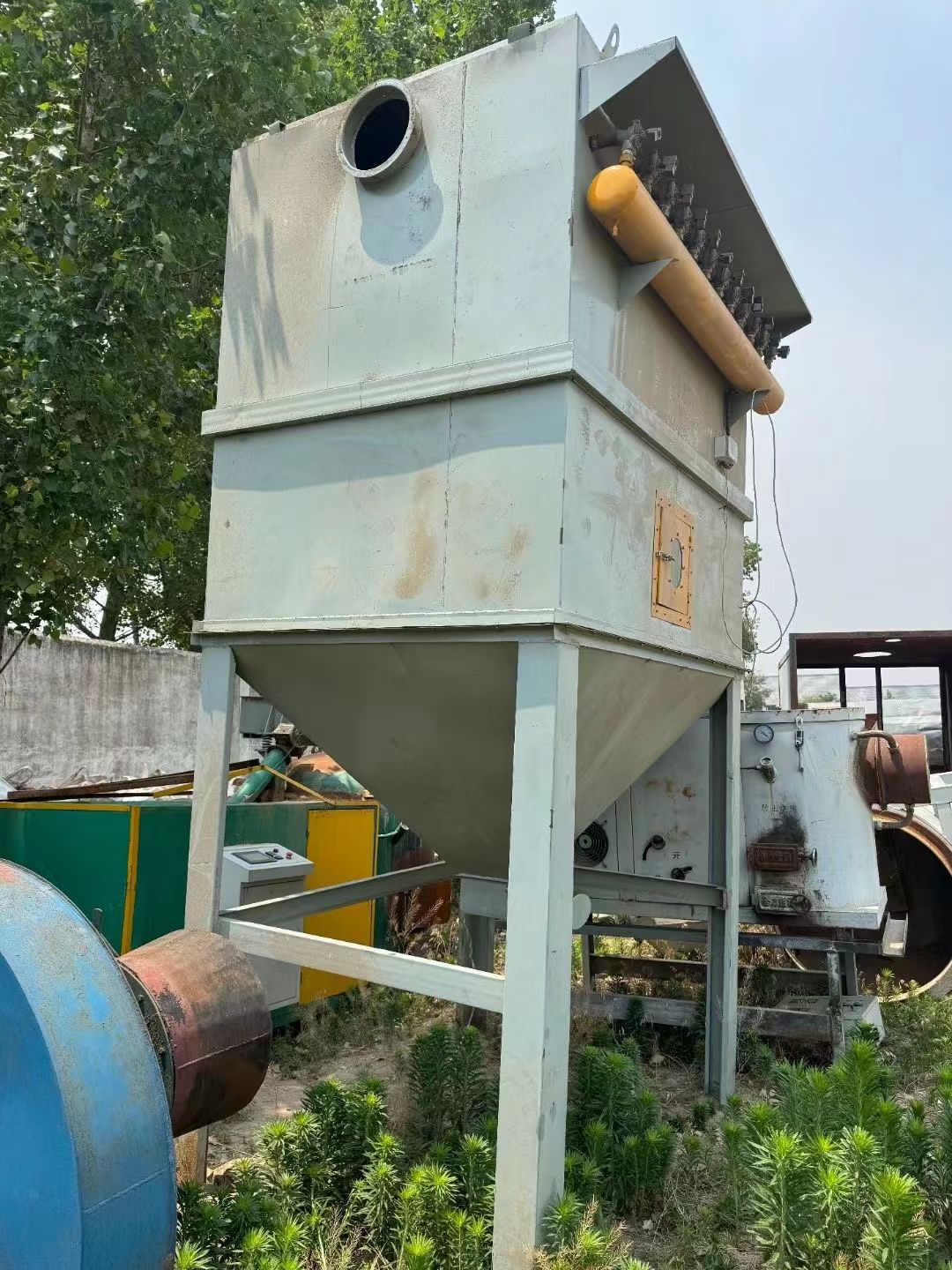 轉(zhuǎn)讓二手布袋除塵 一套120袋配15千瓦風(fēng)機(jī)脈沖布袋除塵