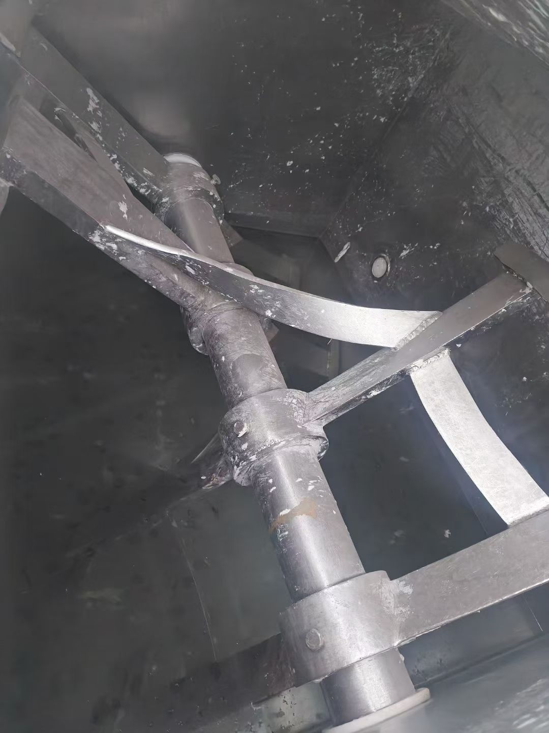 轉(zhuǎn)讓二手槽型混合機 一臺容積1200升大型槽型混合機