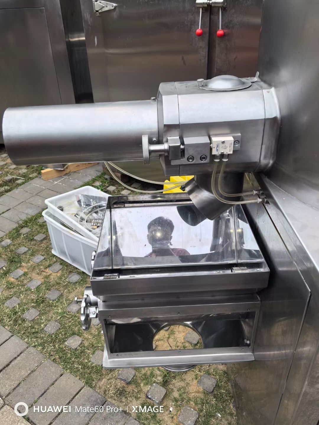 轉(zhuǎn)讓二手濕法制粒機 一臺250型高效濕法混合制粒機