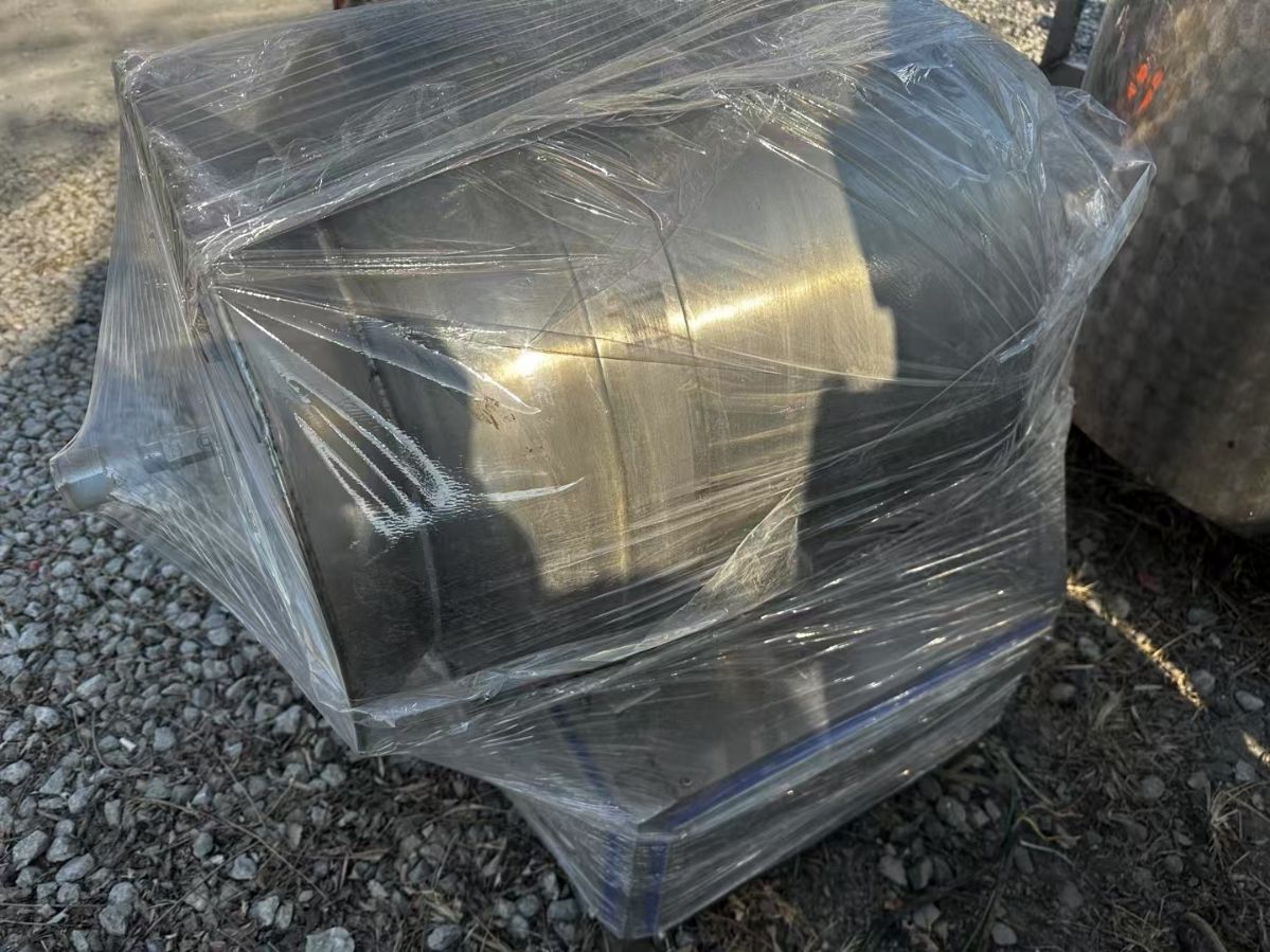 轉(zhuǎn)讓二手真空滾揉機(jī) 一臺(tái)容積100L可真空變頻滾揉機(jī)