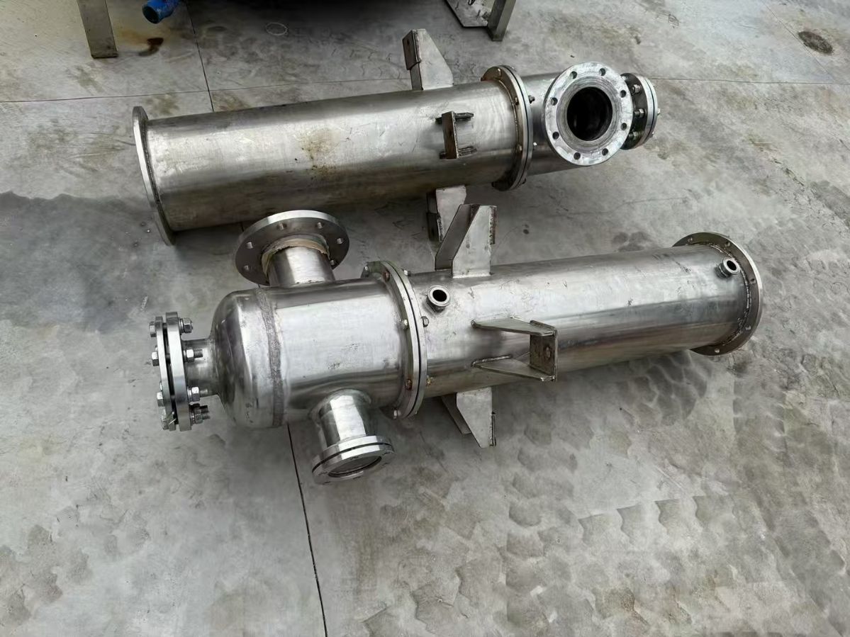 转让二手列管冷凝器 两台6平方全不锈钢列管式冷凝器