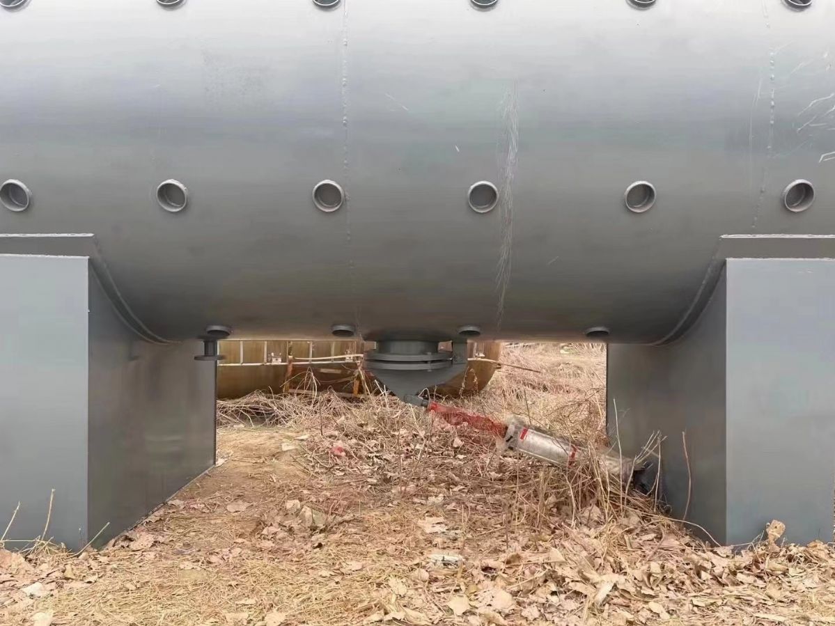 轉讓二手耙式干燥機 一臺容積10立方真空耙式干燥機