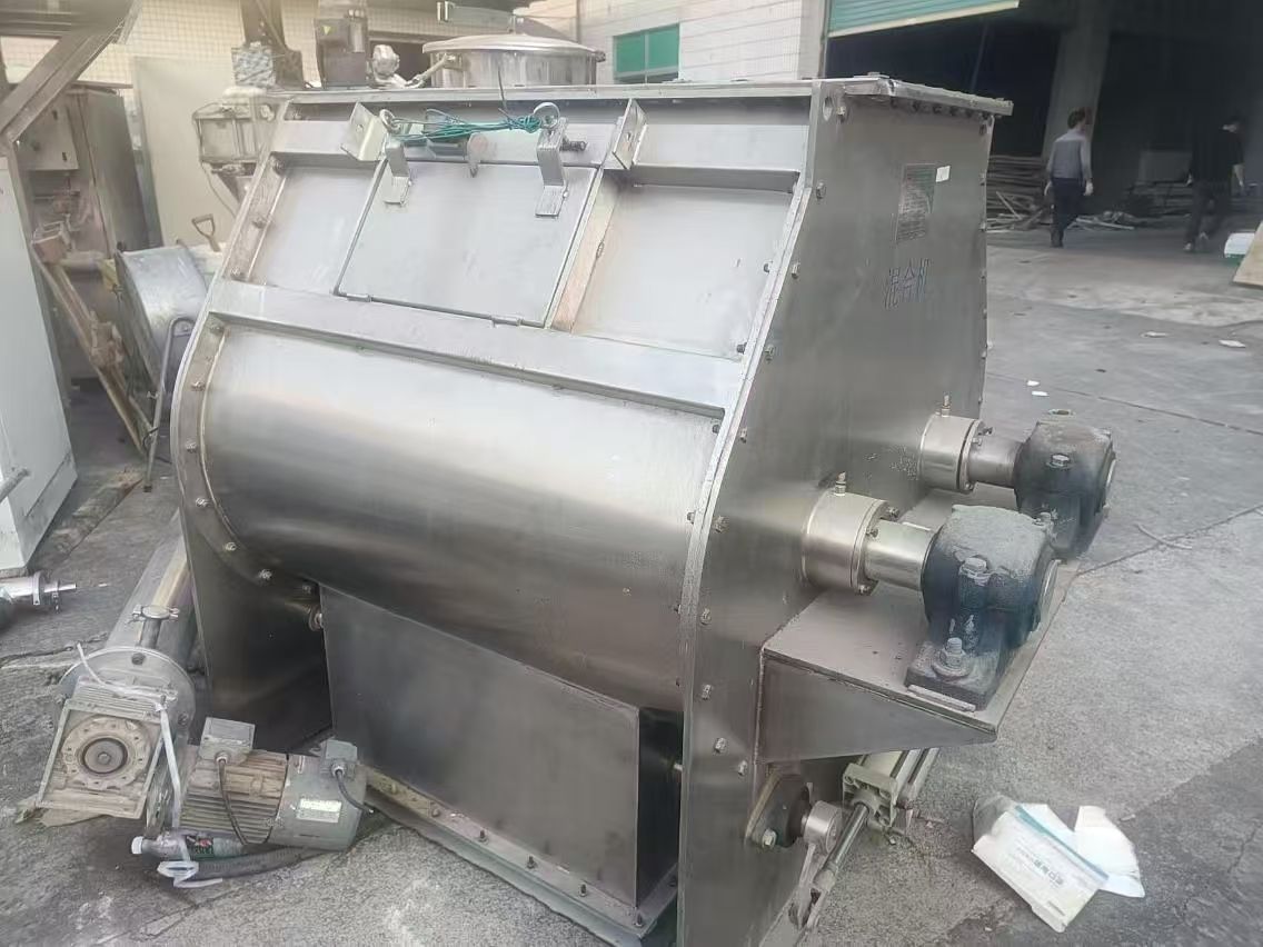 轉(zhuǎn)讓二手無重力混合機(jī) 1立方-2立方雙軸槳葉無重力混合機(jī)
