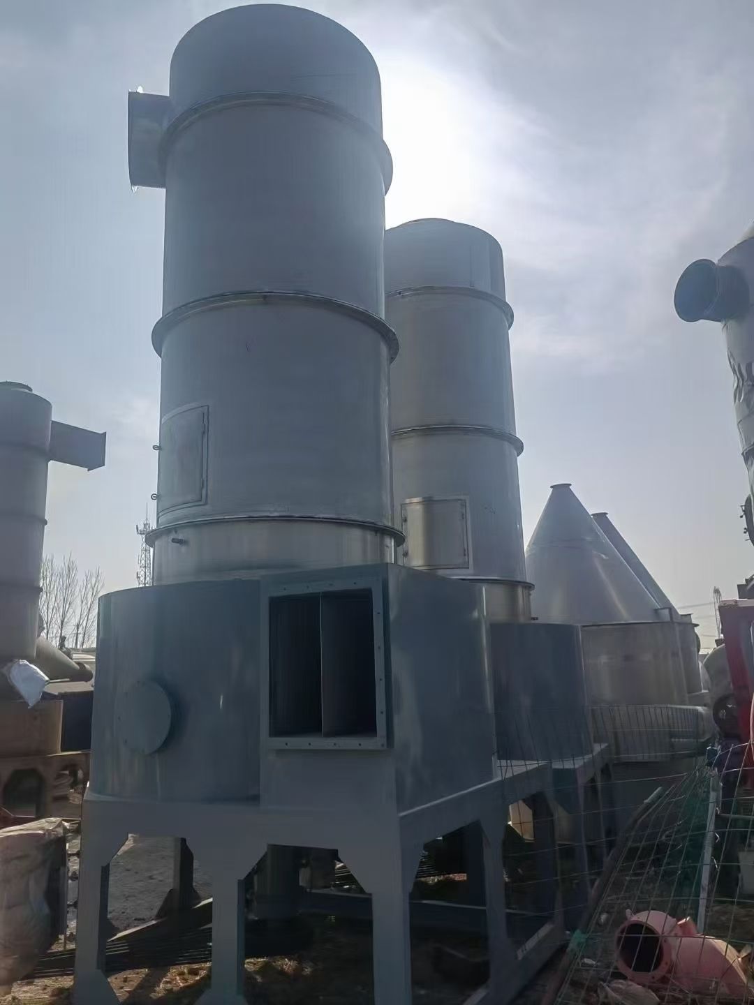 轉(zhuǎn)讓二手閃蒸干燥機 兩套直徑1600型不銹鋼旋轉(zhuǎn)閃蒸干燥機