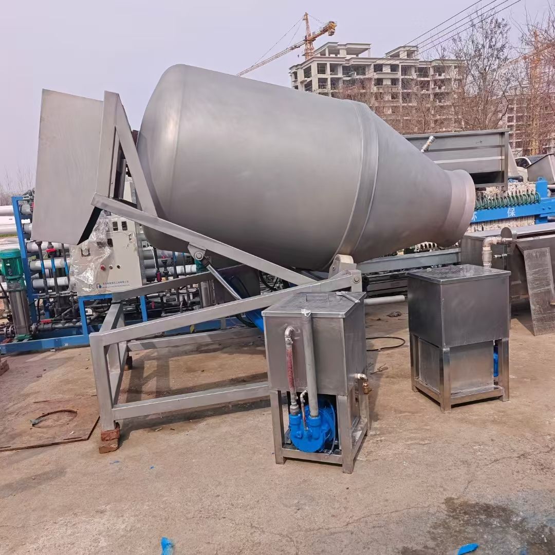 轉(zhuǎn)讓二手真空滾揉機(jī) 兩臺(tái)容積3500L液壓自動(dòng)上料真空滾揉機(jī)
