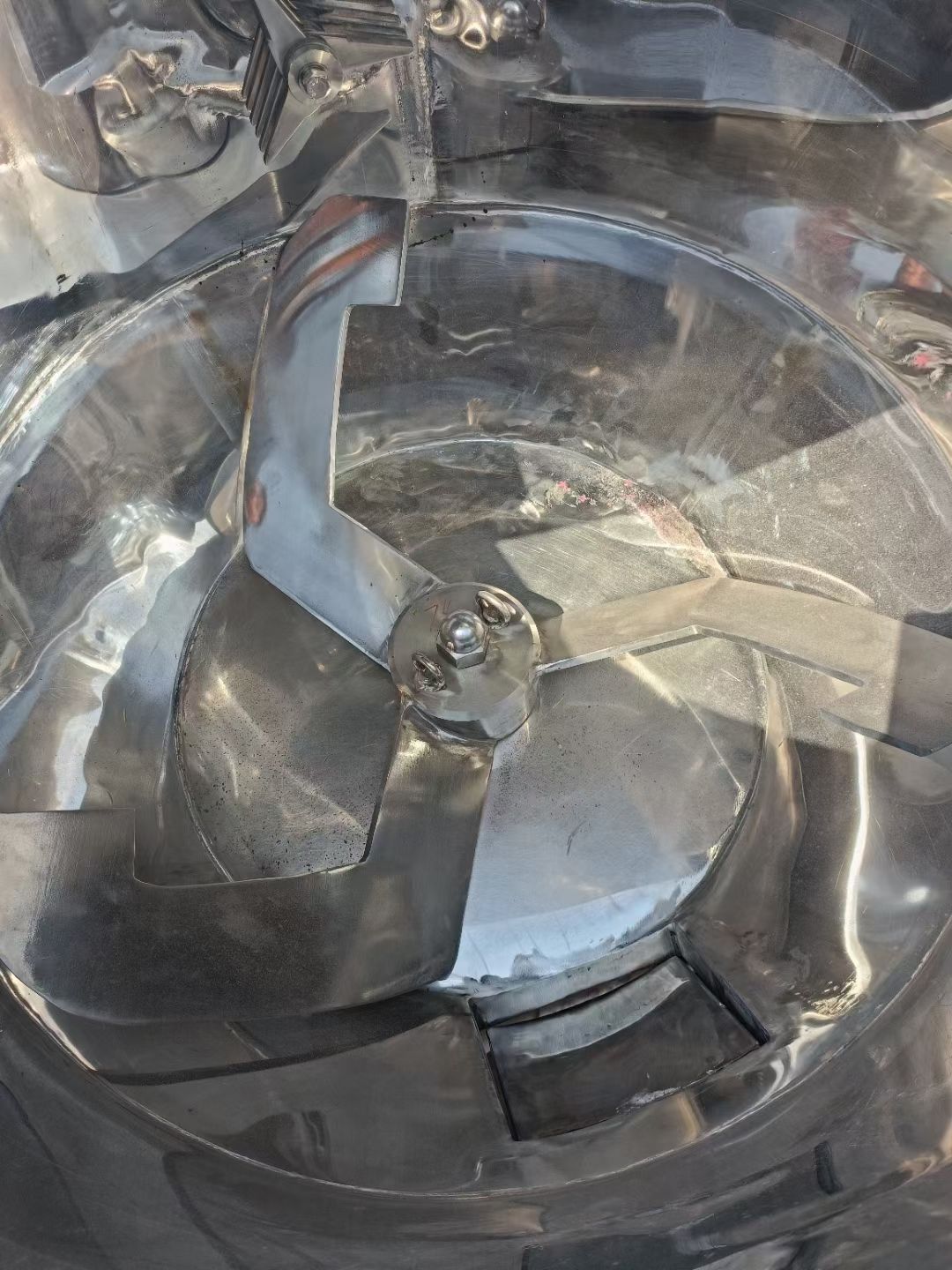 轉(zhuǎn)讓二手高速混合機(jī) 兩臺(tái)容積500L全不銹鋼高速混合機(jī)
