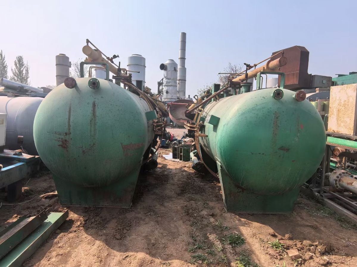 轉(zhuǎn)讓二手葉片過(guò)濾機(jī) 兩臺(tái)面積60平方臥式不銹鋼葉片過(guò)濾機(jī)