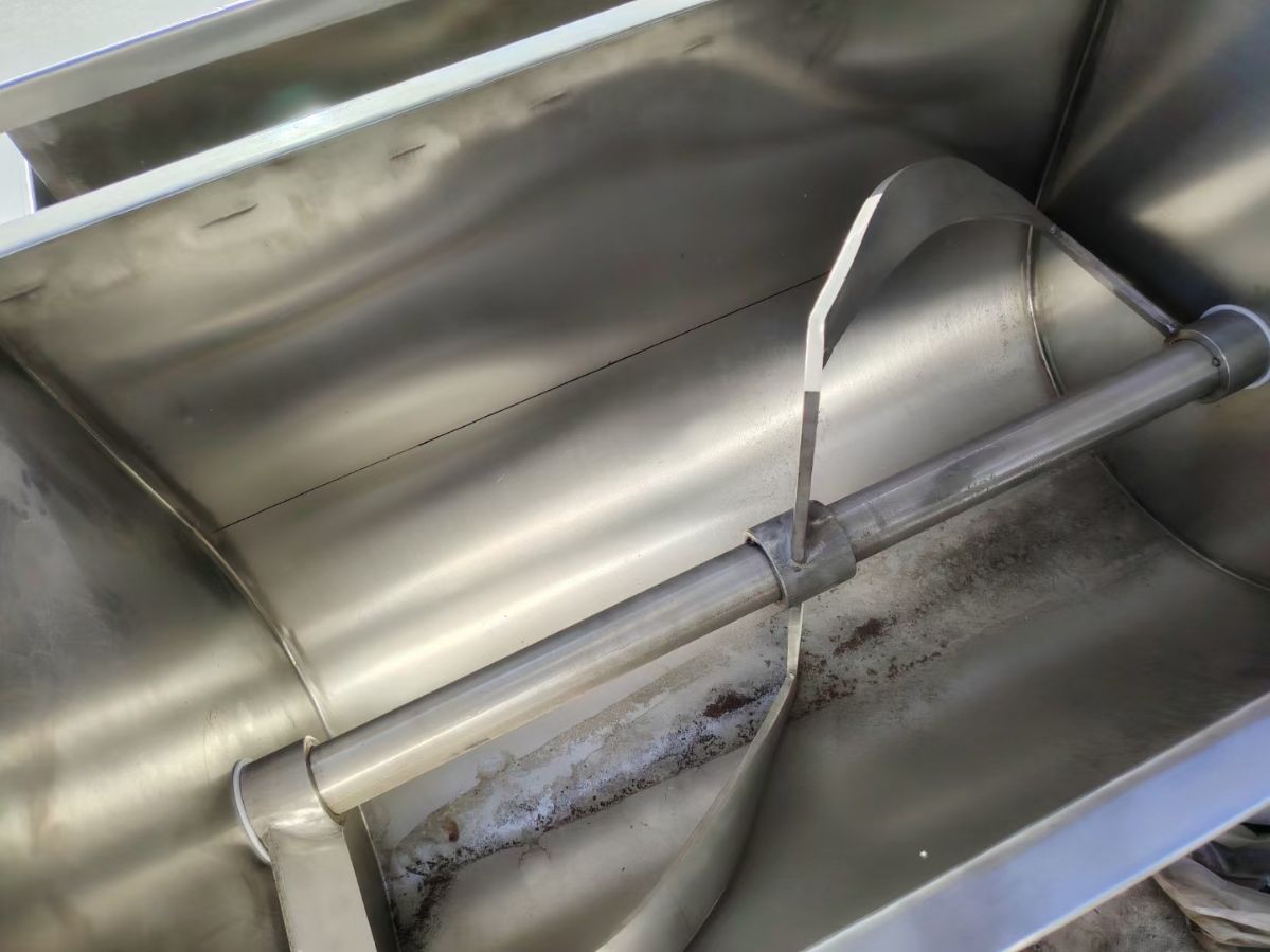 轉(zhuǎn)讓二手槽型混合機(jī) 兩臺容積300升全不銹鋼槽型混合機(jī)