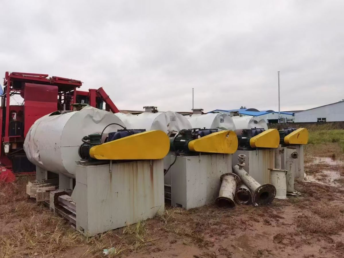 轉(zhuǎn)讓二手耙式干燥機(jī) 五臺容積3000L臥式真空耙式干燥機(jī)