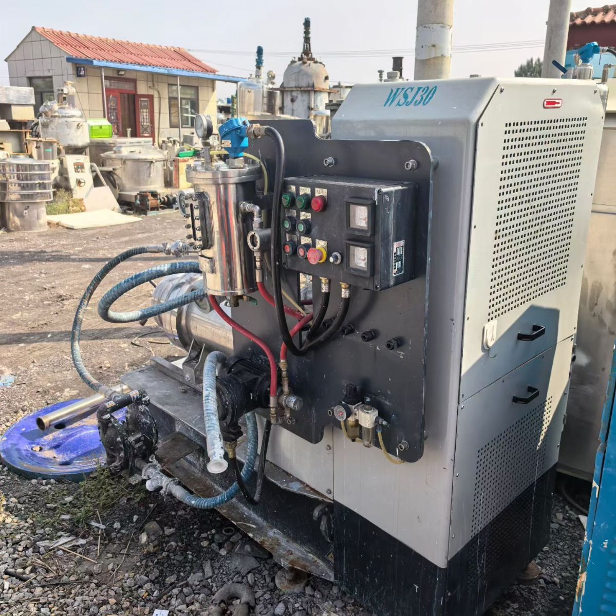 转让二手陶瓷砂磨机 一台容积30升常州龙鑫产陶瓷纳米砂磨机