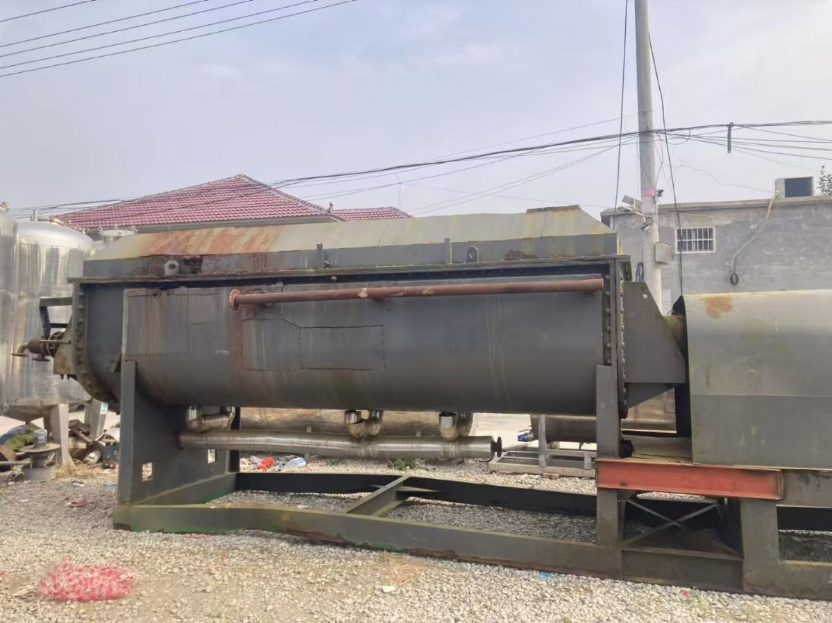 轉(zhuǎn)讓二手槳葉干燥機 一臺容積60平方內(nèi)不銹鋼空心槳葉干燥機