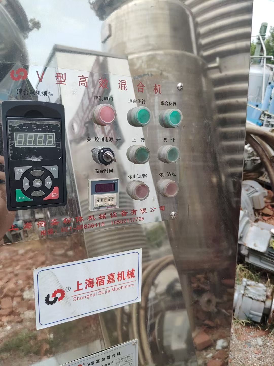 轉(zhuǎn)讓二手V型混合機(jī) 兩臺(tái)容積500升上海粉體產(chǎn)高效V型混合機(jī)