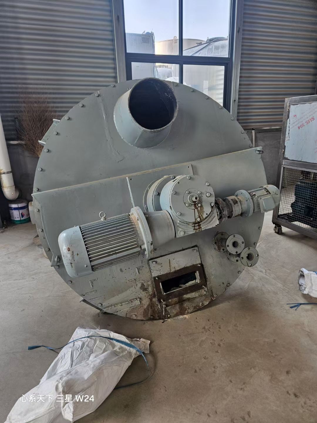 轉讓二手錐形混合機 一臺容積2000L全不銹鋼雙螺旋錐形混合機