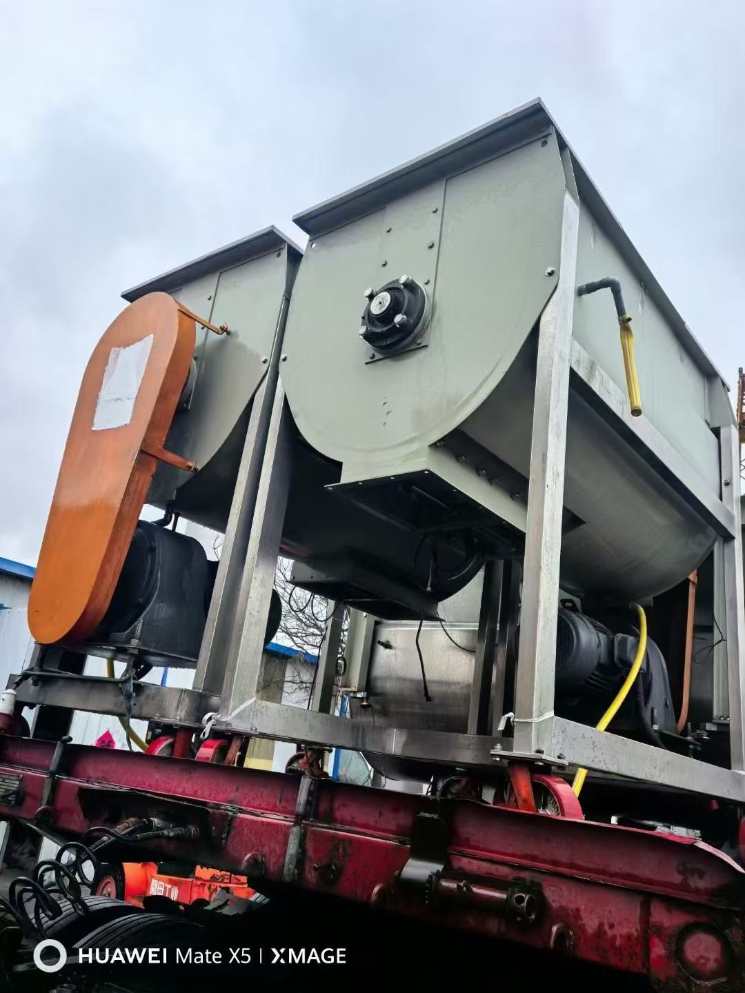 轉(zhuǎn)讓二手螺帶混合機 兩臺容積2立方全不銹鋼夾套螺帶混合機