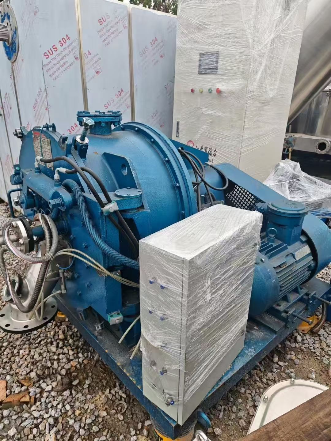 转让二手刮刀离心机 一台600型内衬哈啦卧式刮刀离心机