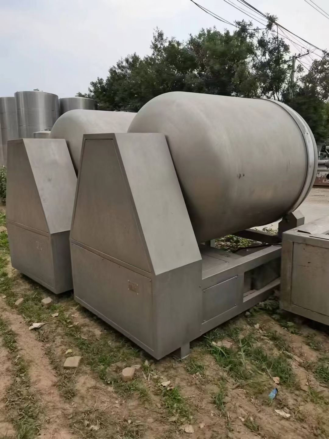 轉(zhuǎn)讓二手真空滾揉機 三臺容積2800L諸城利特產(chǎn)變頻真空滾揉機