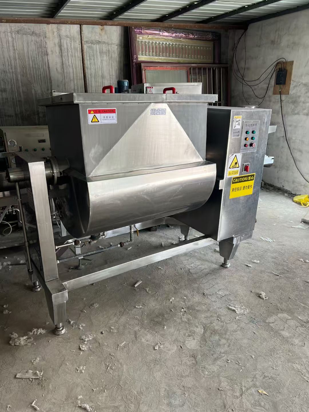 轉(zhuǎn)讓二手槽型混合機(jī) 一臺容積500升可通蒸汽加熱臥式槽型混合機(jī)