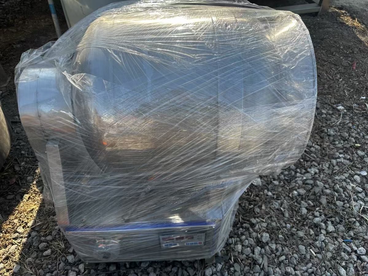 轉(zhuǎn)讓二手真空滾揉機(jī) 一臺(tái)容積100L可真空變頻滾揉機(jī)