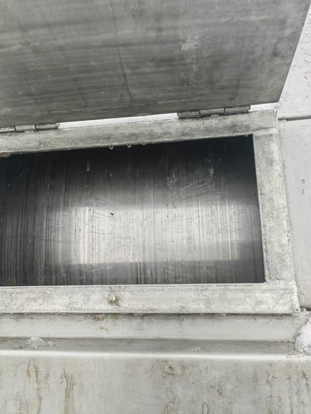 轉(zhuǎn)讓二手鼓式切片機 兩臺1500X2500化工用鼓式切片機