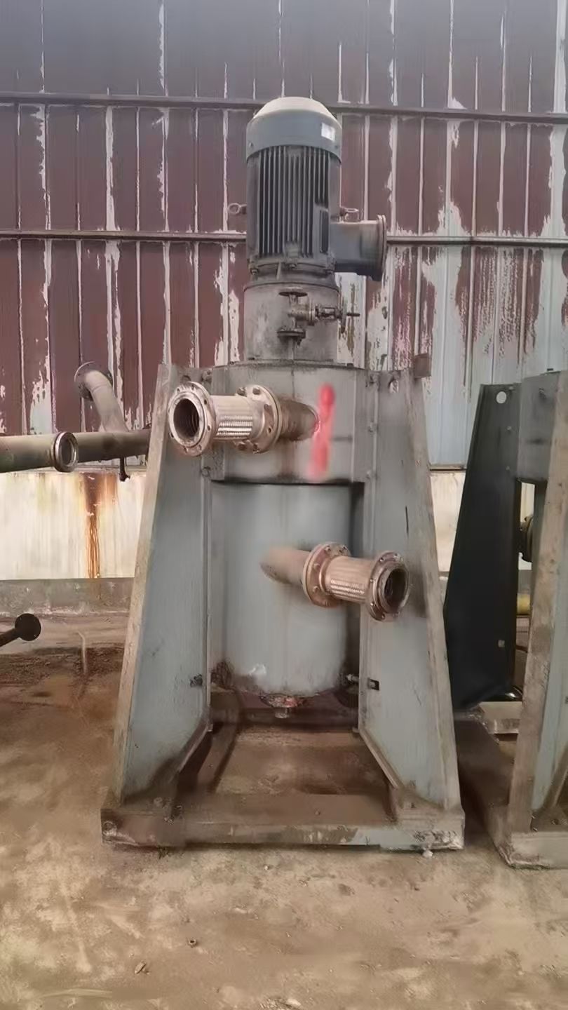 转让二手萃取离心机 七台550型立式萃取离心机