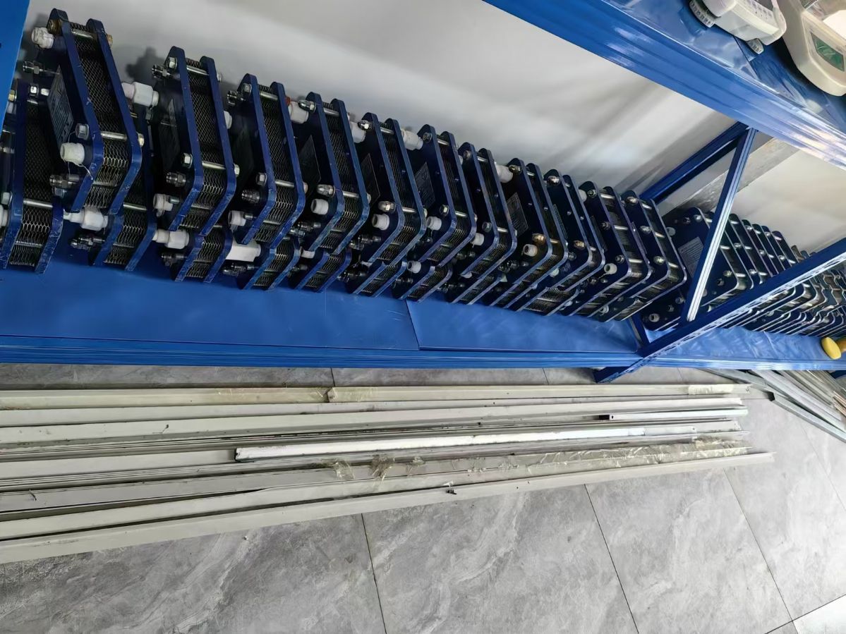 轉讓二手板式換熱器 80臺迷你實驗型材質316L板式換熱器