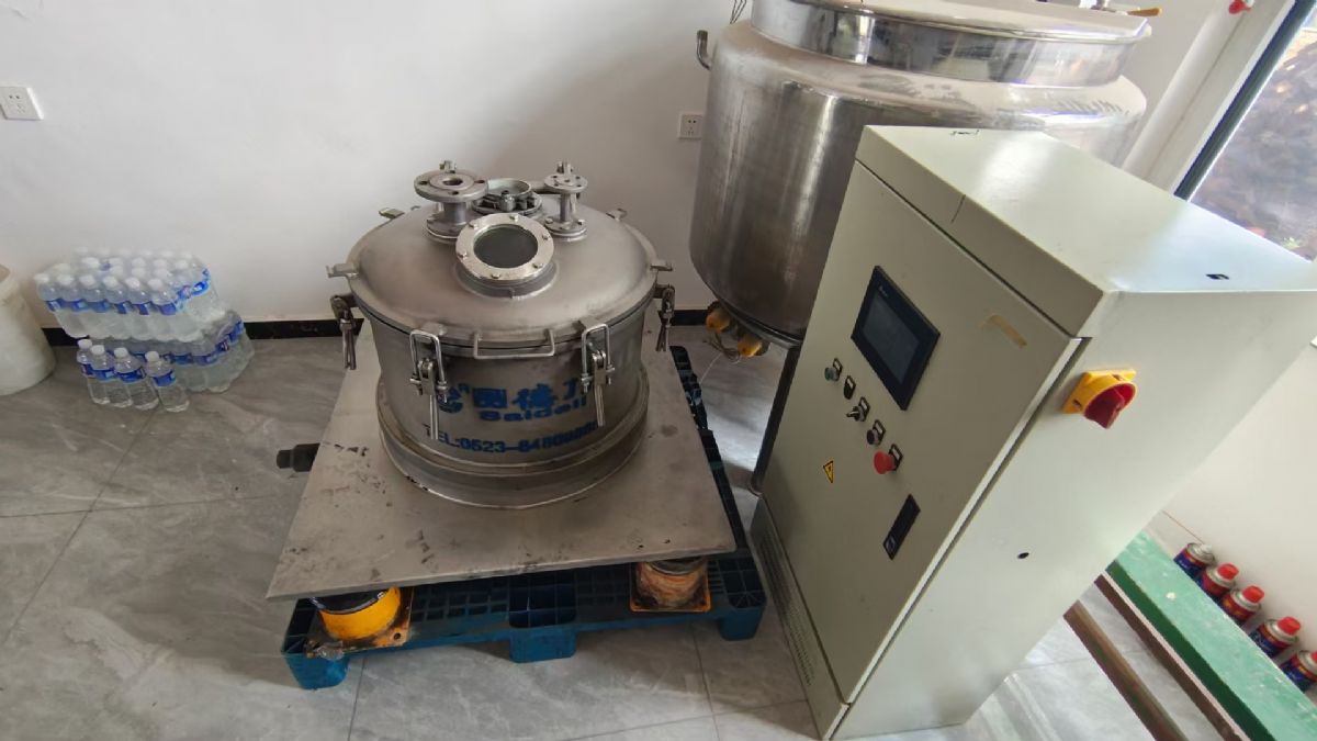 轉讓二手平板離心機 一臺450型賽得利產鈦材平板密閉離心機
