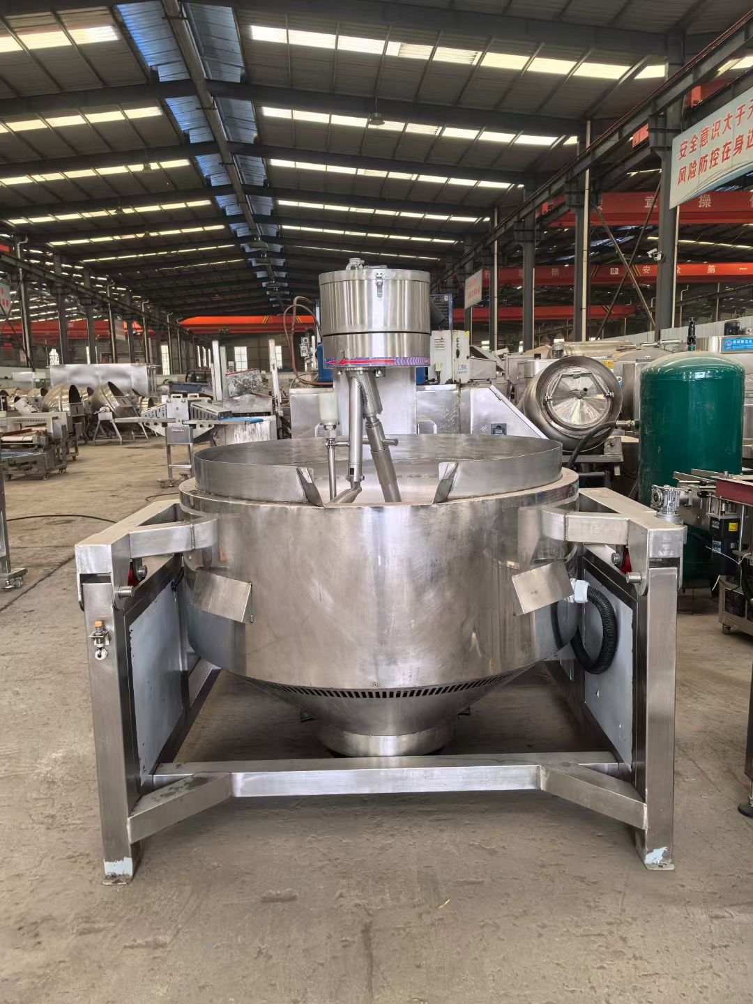 轉(zhuǎn)讓二手行星炒鍋 一臺容積500L全自動電磁加熱行星炒鍋
