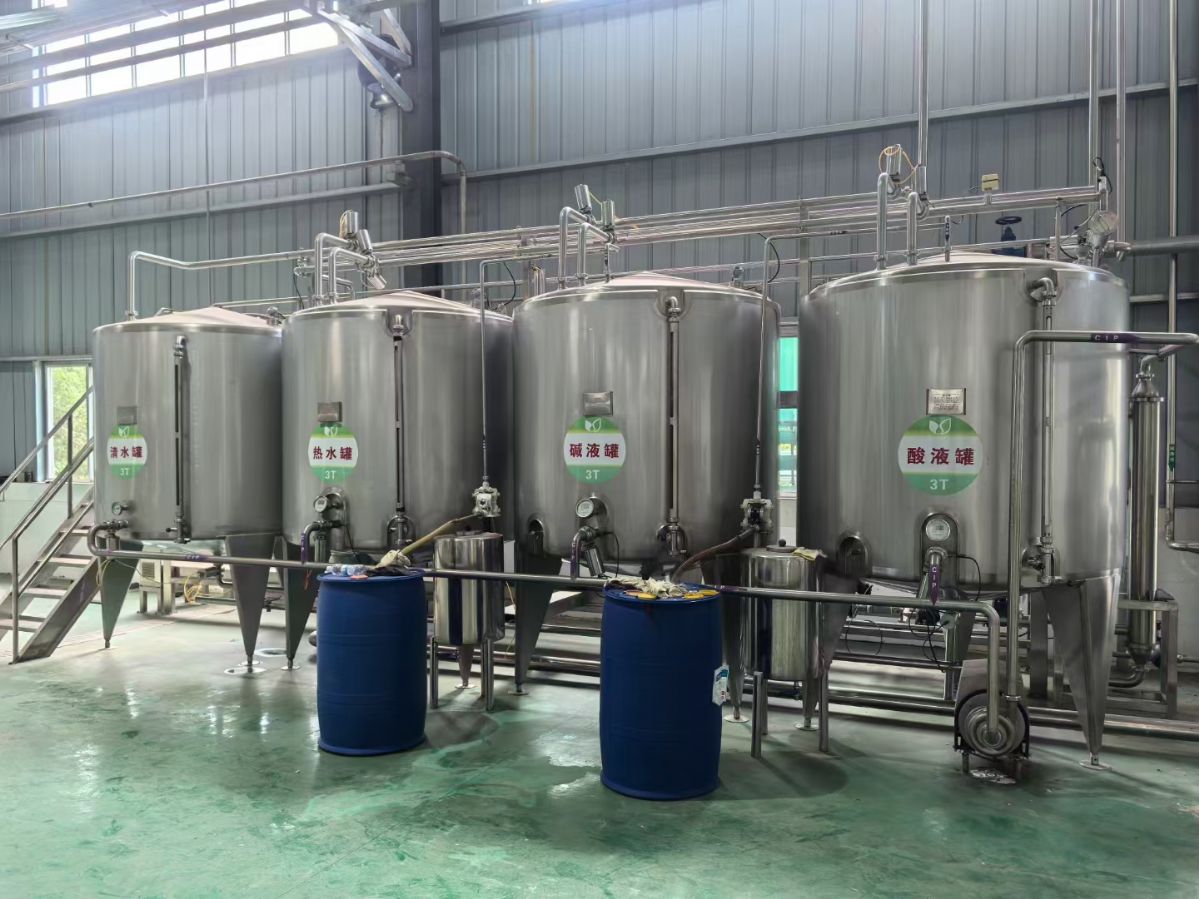 轉(zhuǎn)讓二手CIP清洗系統(tǒng) 一套容積3000L含配液罐全自動(dòng)CIP清洗
