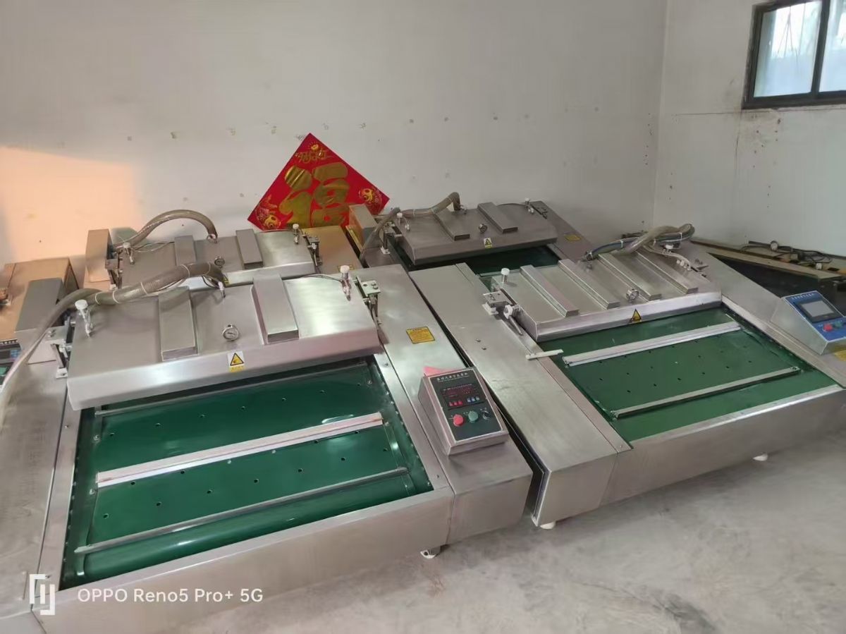 轉(zhuǎn)讓二手滾動包裝機 1000型-1100型滾動式真空包裝機